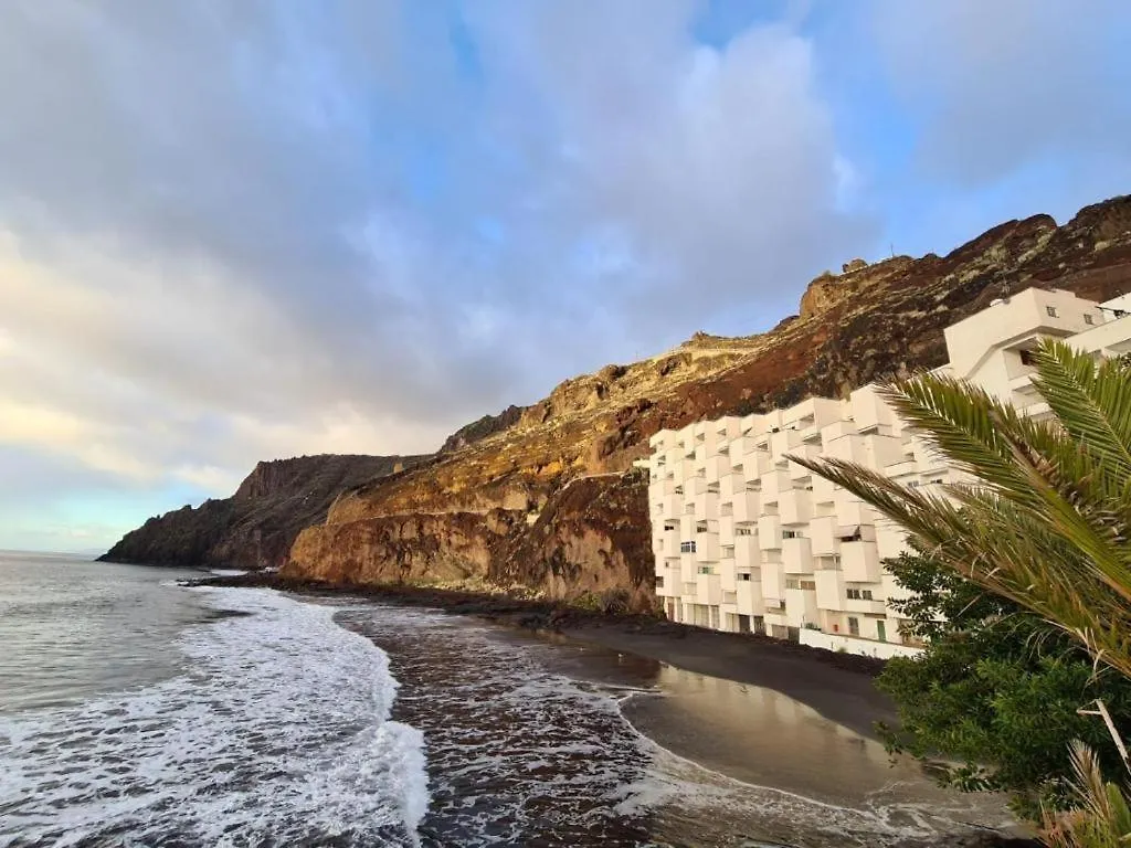 Playa Chica Beachfront Apartment Santa Cruz de Tenerife