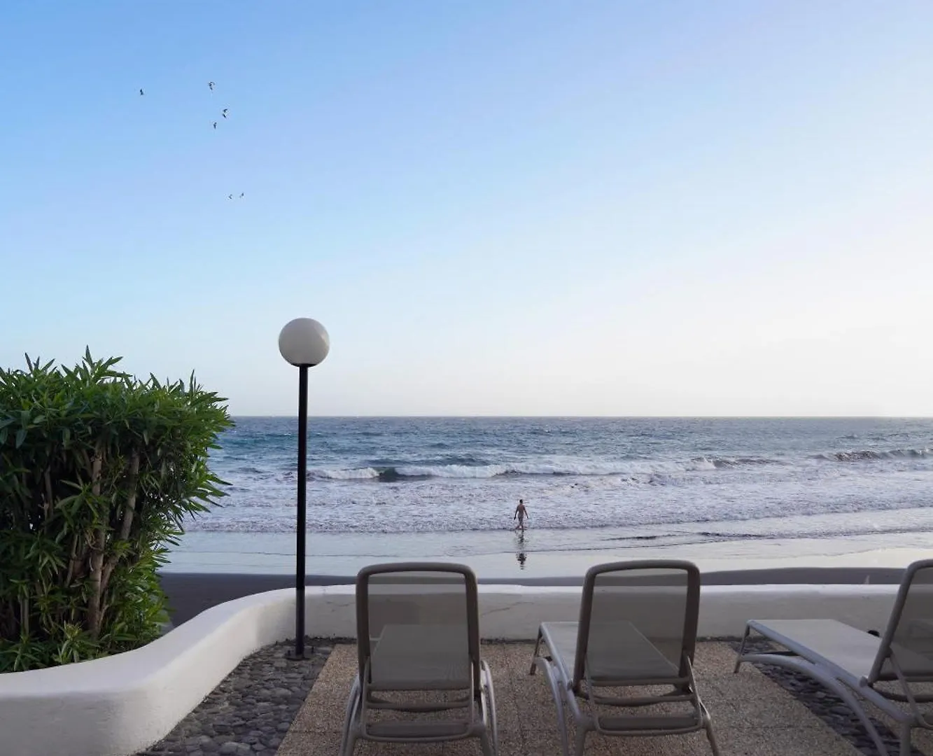 Playa Chica Beachfront Apartment Santa Cruz de Tenerife